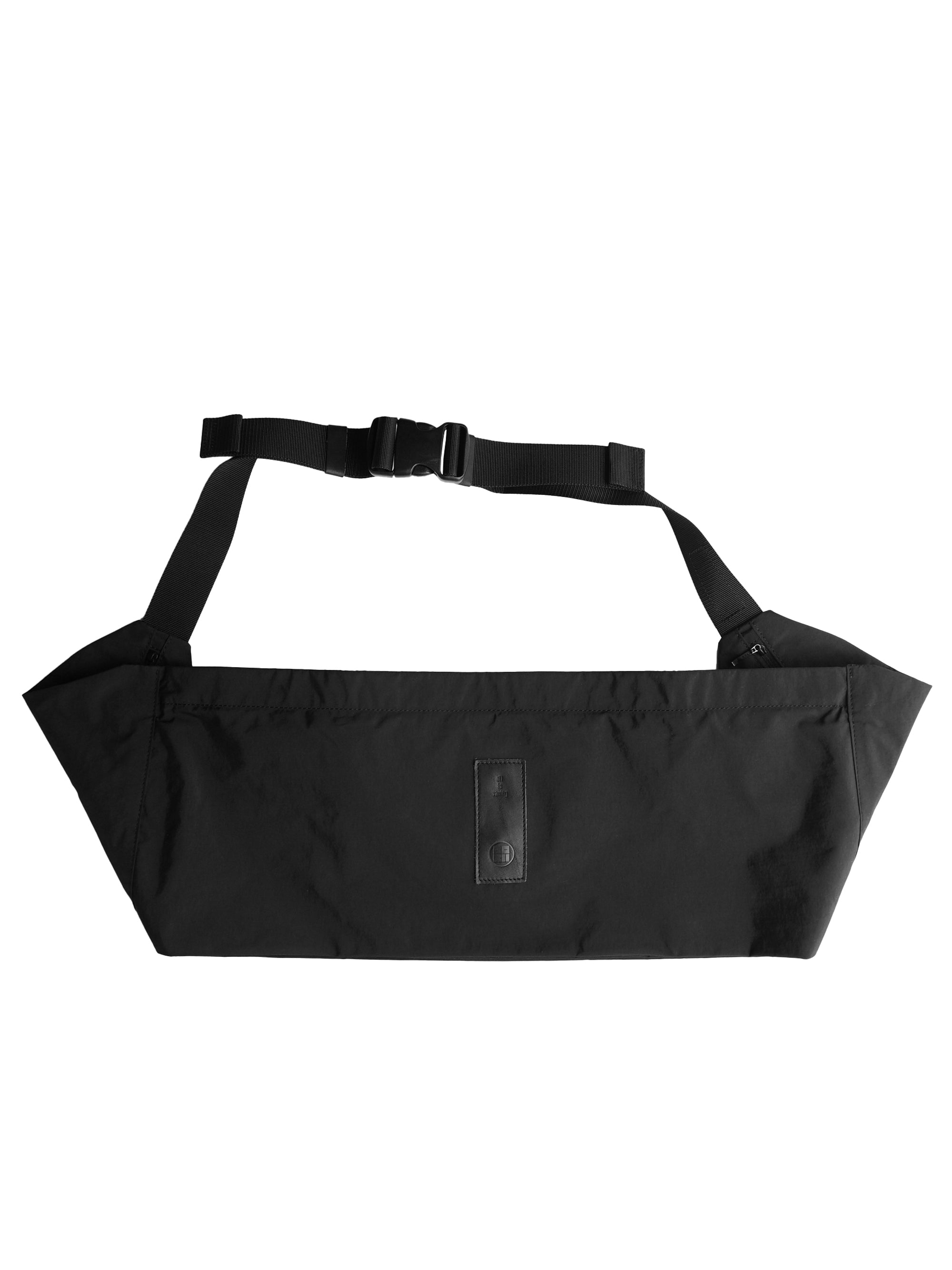 yorozu EX.アームズタスキショルダー ワンショルダー yorozu（ヨロズ）の「EX.アームズタスキショルダー（ショルダーバッグ