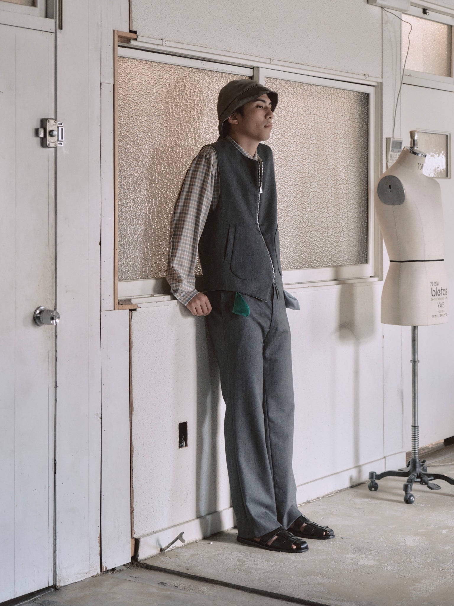 TOZAOU / OVERNIGHT WAISTCOAT (WOOL)