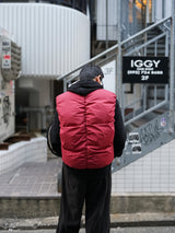 A.A.Spectrum（エーエースペクトラム） "LEEGAN DOWN WAISTCOAT" Tibetan Red
通販 着用イメージ