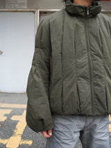 A.A.Spectrum（エーエースペクトラム） "POWDERS IV DOWN JACKET"Peat
通販 着用イメージ
