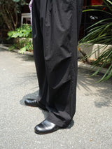 Blanc YM Soft Cotton Knee Tuck Pants　ソフトコットンニータックパンツ 通販 ブラック 着用イメージ