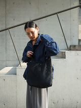 yorozu yorozu SHOPPER ヨロズショッパー ブラック 通販 
着用イメージ