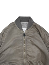 INNAT (インアット)
"HAND-DYED BOMBER JACKET"GRAY
通販