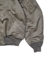 INNAT (インアット)
"HAND-DYED BOMBER JACKET"GRAY
通販
