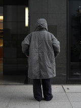 INNAT "PADDED TACTICAL FIELD COAT (INNAT x WILD THINGS)" インアット ワイワイルドシングス パデッドタクティカルフィールドコート 通販 ブラック 着用イメージ