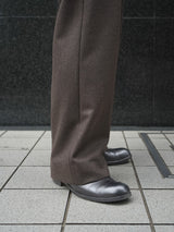 Lamrof (ラムロフ)"Pilgrimage Straight Trouser"BROWN
通販 着用イメージ