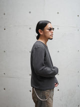 NVRFRGT ネヴァーフォーゲット PANNELD LONG SLEEVE V-NECK T-SHIRT パネルロングスリーブVネックTシャツ 通販 チャコール
着用イメージ