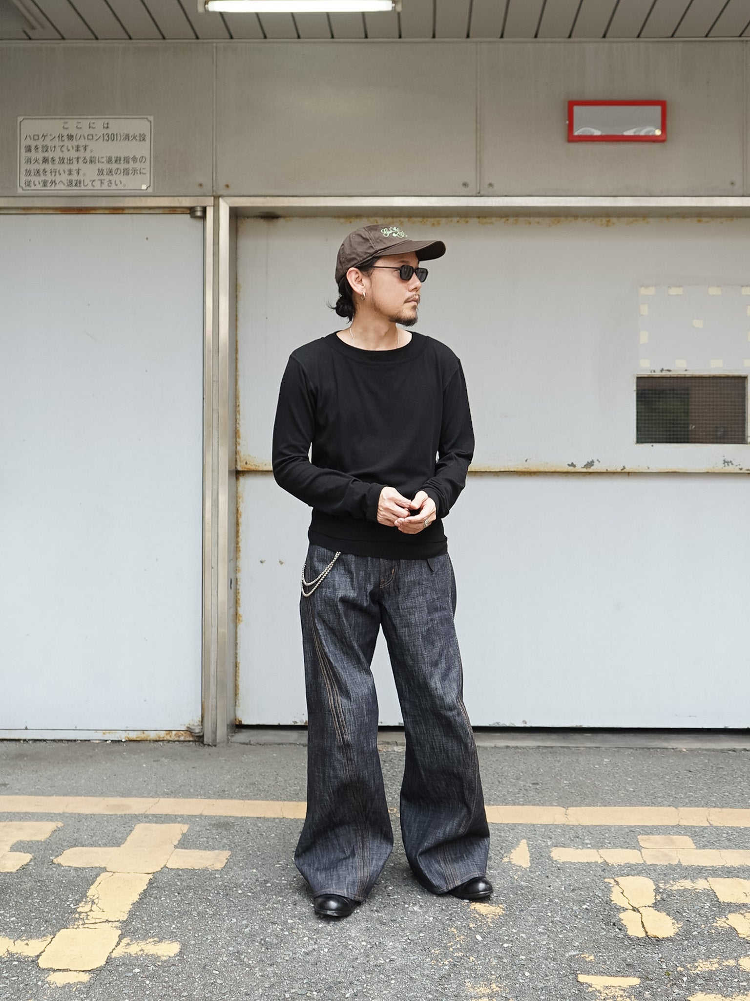 NVRFRGT ダブルレイヤード ロングスリーブTシャツ - BLACK | PRANK STORE