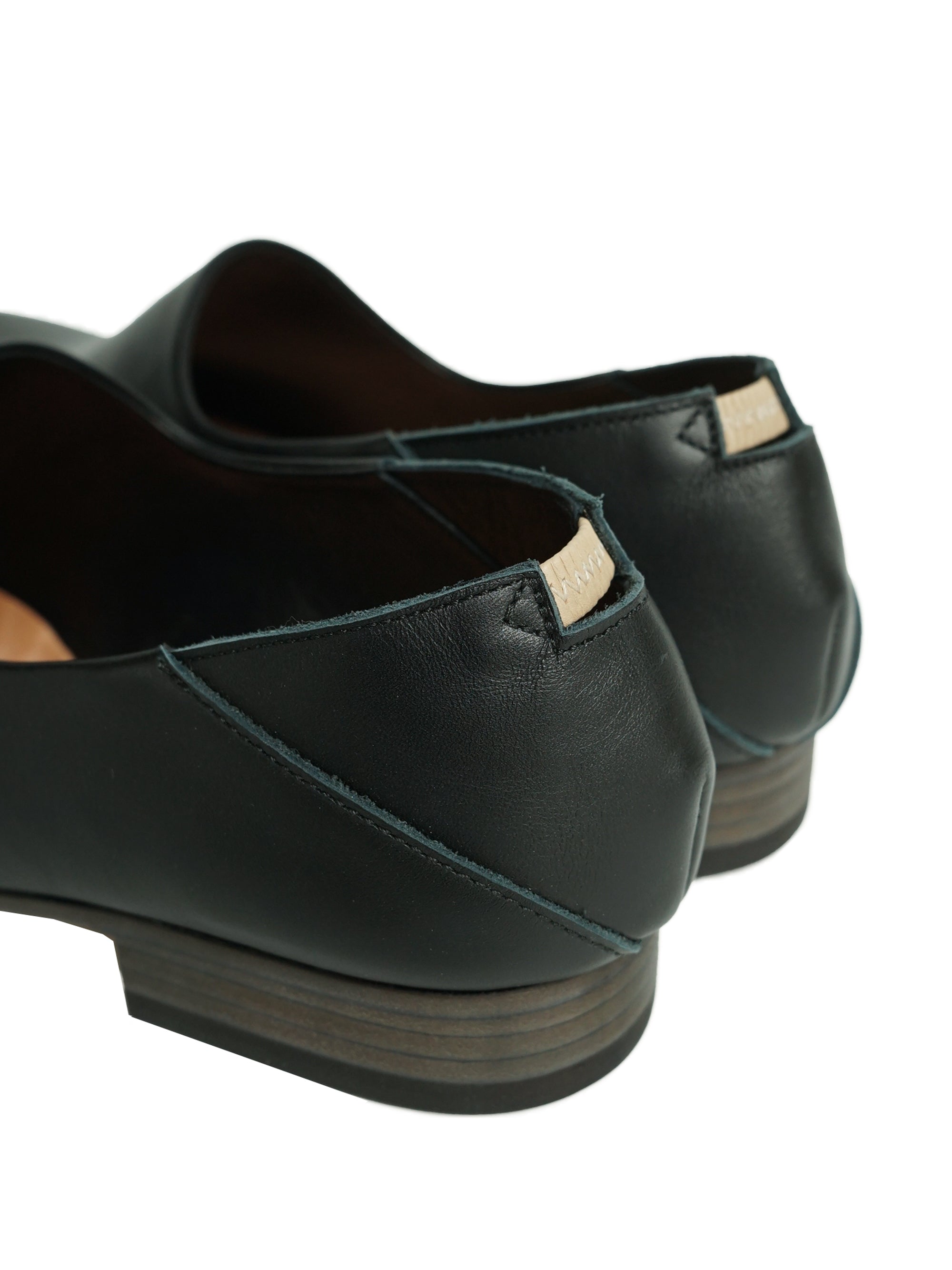 PETROSOLAUM - kung fu Kung Fu Shoes (BLACK) | PRANK STORE