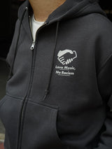 POET MEETS DUBWISE "L.M.A.R OVERSIZED ZIP HOODIE" SUMI
着用イメージ