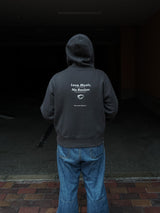 POET MEETS DUBWISE "L.M.A.R OVERSIZED ZIP HOODIE" SUMI
着用イメージ