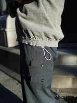 TOZAOU トザオウ "Corduroy Smock" コーデュロイスモック Greige 通販 着用イメージ
