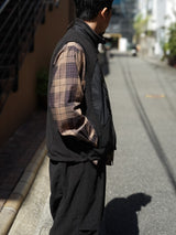 YDOT ワイドット "TECH FLEECE CIRCLE ANORAK VEST" テックフリースサイクルアノラックベスト BLACK 通販 着用イメージ