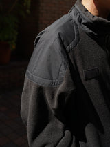 YDOT ワイドット "TECH FLEECE PATCHED JACKET" テックフリースパッチドジャケット ブラック 通販 着用イメージ