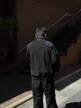 YDOT ワイドット "TECH FLEECE PATCHED JACKET" テックフリースパッチドジャケット ブラック 通販 着用イメージ