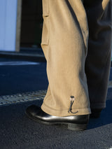 YDOT ワイドット "TECH FLEECE CIRCLE BUGGY PANTS" テックフリースサイクルバギーパンツ MOSS BROWN 通販 着用イメージ