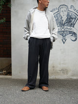 superNova. Wide Chalk Stripe Utility Trousers ワイドチョークストライプユーティリティートラウザーズ 通販 ブラック 着用イメージ